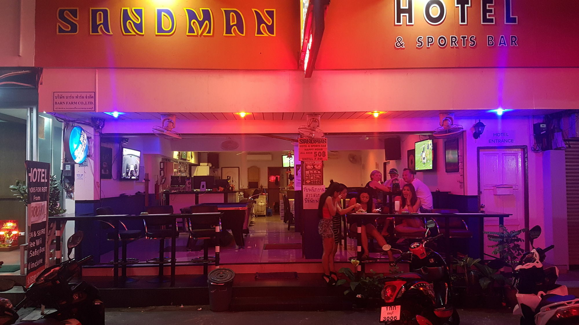 Sandman Hotel & Sports Bar Патая Екстериор снимка